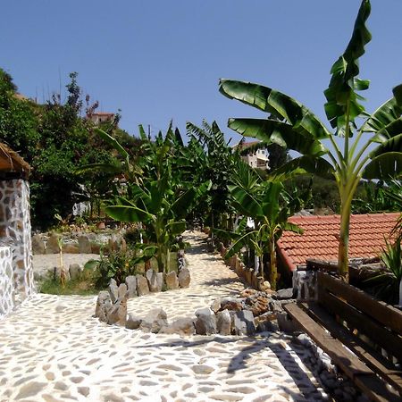 Stone Village Hotel Apartments Bali  Bagian luar foto
