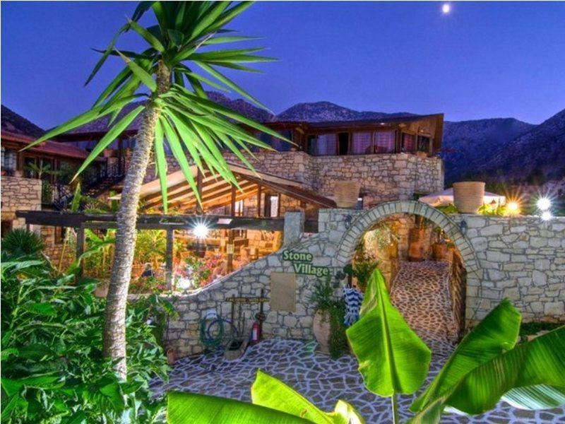 Stone Village Hotel Apartments Bali  Bagian luar foto